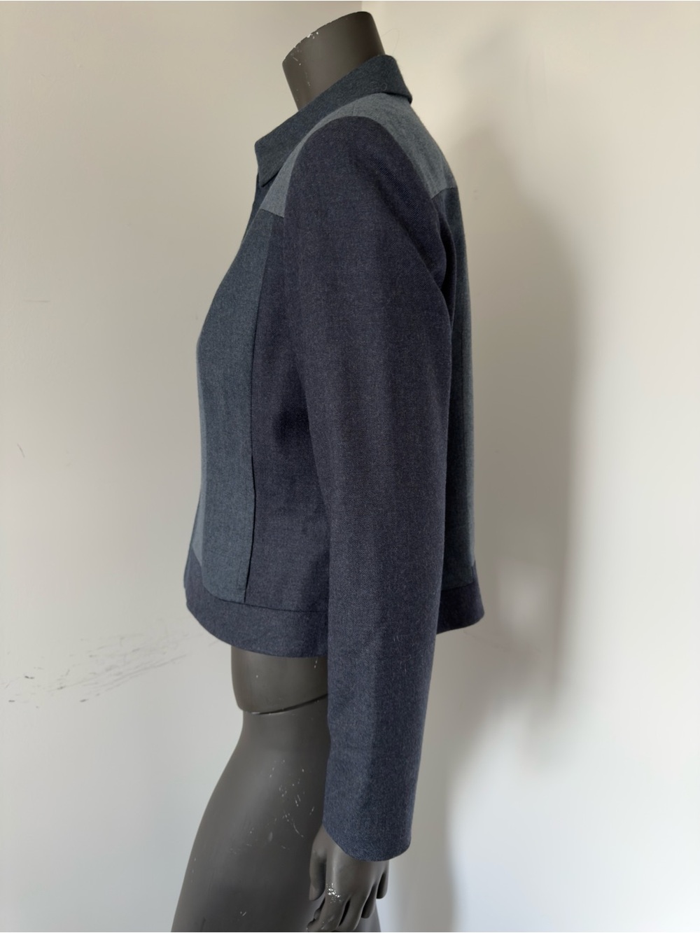108. Simon Chang Wool Two-Tone Blue Zip Jacket - Picture 5 of 7